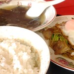 中華料理 紅蘭 - ライス・五目焼そば・わかめスープ