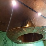 みかわ 是山居 - 早乙女さんがいつも愛用されているとらやの帽子がモデルの換気扇