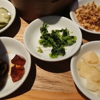 博多華都飯店 - お粥に全て投入します。