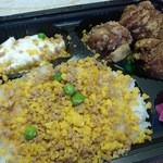 そぼろ唐揚げ弁当\550