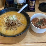 Jam Pu Ramen - 味噌麺、まぐろ漬丼