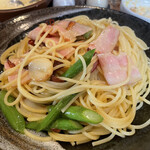スパゲティーnokishita - ■にんにくと唐辛子(アスパラとベーコン)大盛¥1,400
