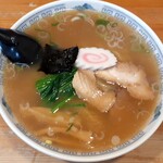 一平食堂 - ラーメン(660円也) スープは濁ってる‥でも