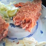 あほだら亭 - サケのフライ、意外にいけるのです。