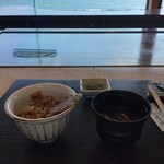 鉄板焼き 七里ガ浜 - おこげも美味しいガーリックライス