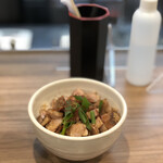 実垂穂 - 炙りチャーシュー丼350円