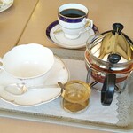 カフェレストラン・バルーガ - 紅茶とストロングコーヒー