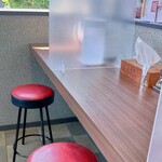 濃厚鶏白湯タンメン まつ井 - カウンター席