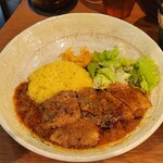SPICY CURRY 魯珈 - 豚コルマ