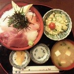 Shinsen Koubou Ajiichi - 海鮮ちらし丼（850円）