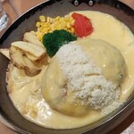 いただきハンバーグ  武蔵関店 - トリプルチーズハンバーグ