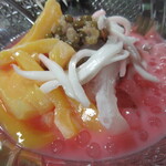 Warung Berkah Jaya - Es Campurは、インドネシアの冷たいスイーツ