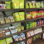 Warung Berkah Jaya - インドネシア食材コーナーも充実