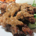 Warung Berkah Jaya - サテアヤムは、インドネシアの焼き鳥