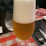 ビストロ デ トロワ - 乾杯の飲み物　私はビール