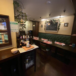 ビストロ デ トロワ - 内観