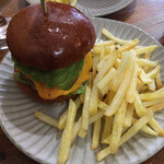 KAKUMEI Burger & cafe - 