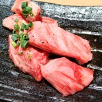 焼肉あぐり新田庵 - 上州和牛中落ちカルビ(塩)