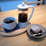 風味絶佳 - コーヒーとチョコケーキ