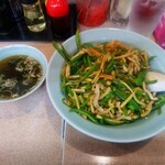 新シン - 青椒肉絲丼