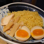 Menya Kamome - つけ麺（900円）