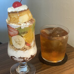 カフェ バー リップ - 