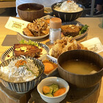 海沿いの キコリ食堂 - 