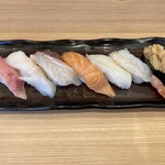 すし 銚子丸 - 劇団セット 北海の恵み （中とろ，みやび鯛，たら昆布〆，オーロラサーモン，赤いか，赤海老，白子づけ軍艦）　１１００円　(2022/01)