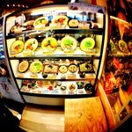琉球村 - 店頭の料理サンプル