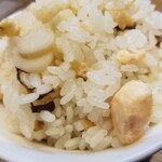 中華そば 六感堂‏ - サーモンと山菜の炊込みご飯