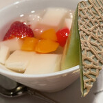 中国料理 四川 - 杏仁豆腐(夜)