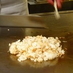 銀座4丁目 スエヒロ 新宿店 - 梅とじゃこが嬉しいガーリックライス