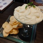 俺のフレンチ 博多 - トリュフ香るなめらかポテトサラダ　640円