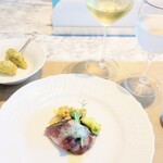 La Brianza - 鰹カルパッチョパンツァネッラブロッコリスフォルマート。鰹の季節ですね〜 旬の美味しさ