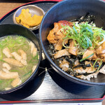 炭火焼鳥 ゆ鳥 - 焼鳥丼