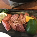 焼肉 権兵衛 - 銘撰木曽牛特上ロース