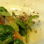 中国麺飯 勇 - 山椒を追加して