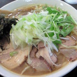 手打ち麺処 暁天 - ラー麺大盛り(680円)