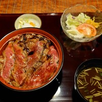 赤坂 津つ井 総本店 - 赤坂名物ビフテキ丼