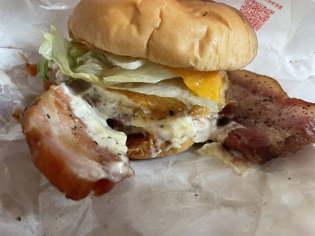 Sasebo Burger BigMan Sentoraru Paku Ten