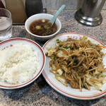 ラーメン王 後楽本舗  - 肉味噌炒 750円