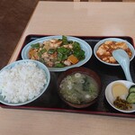 Tone Hanten - 鶏とピーマン炒め定食