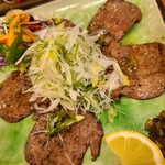 海鮮炭火料理 空雅 - 牛タンねぎどっさり