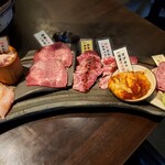 越後肉蔵堂 - おまかせ盛り(２人前)　2400円