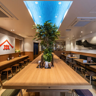 木の温もりを感じる癒しの空間◇ご家族連れのファミリーも歓迎！