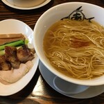 Menya Agosuke - 鶏塩上湯麺