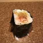 寿司つばさ - とろ、いぶりがっこ