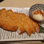 大漁旗 - にんにくさつま揚げ500円