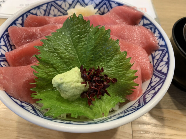 Sushi Tsukiji Nihonkai Akabane Ten photo 3