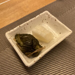 八百一本館 - きょうのお膳A（税込 2,500円）評価＝◎：ご飯・味噌汁